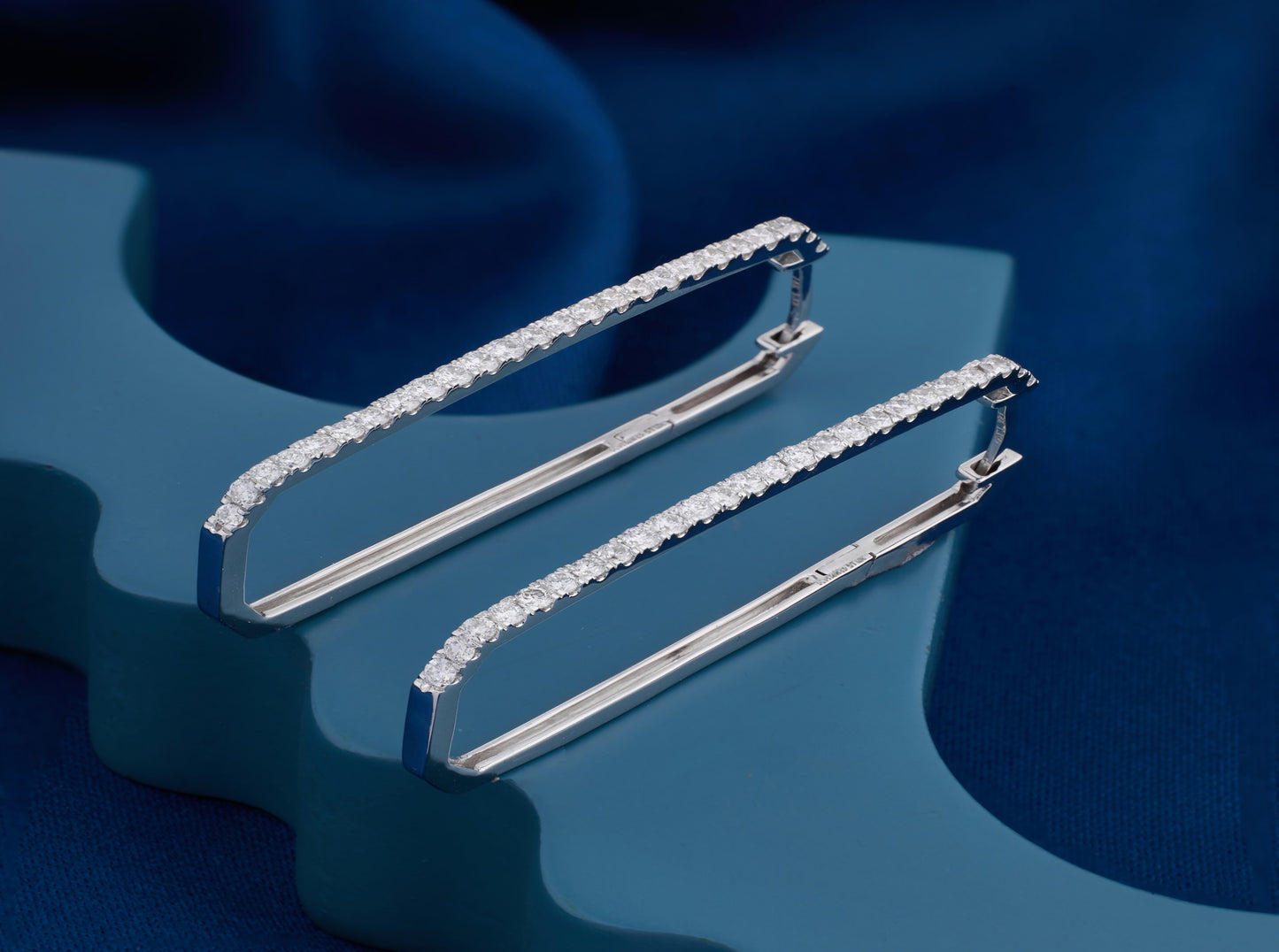 Prism Curve Hoops