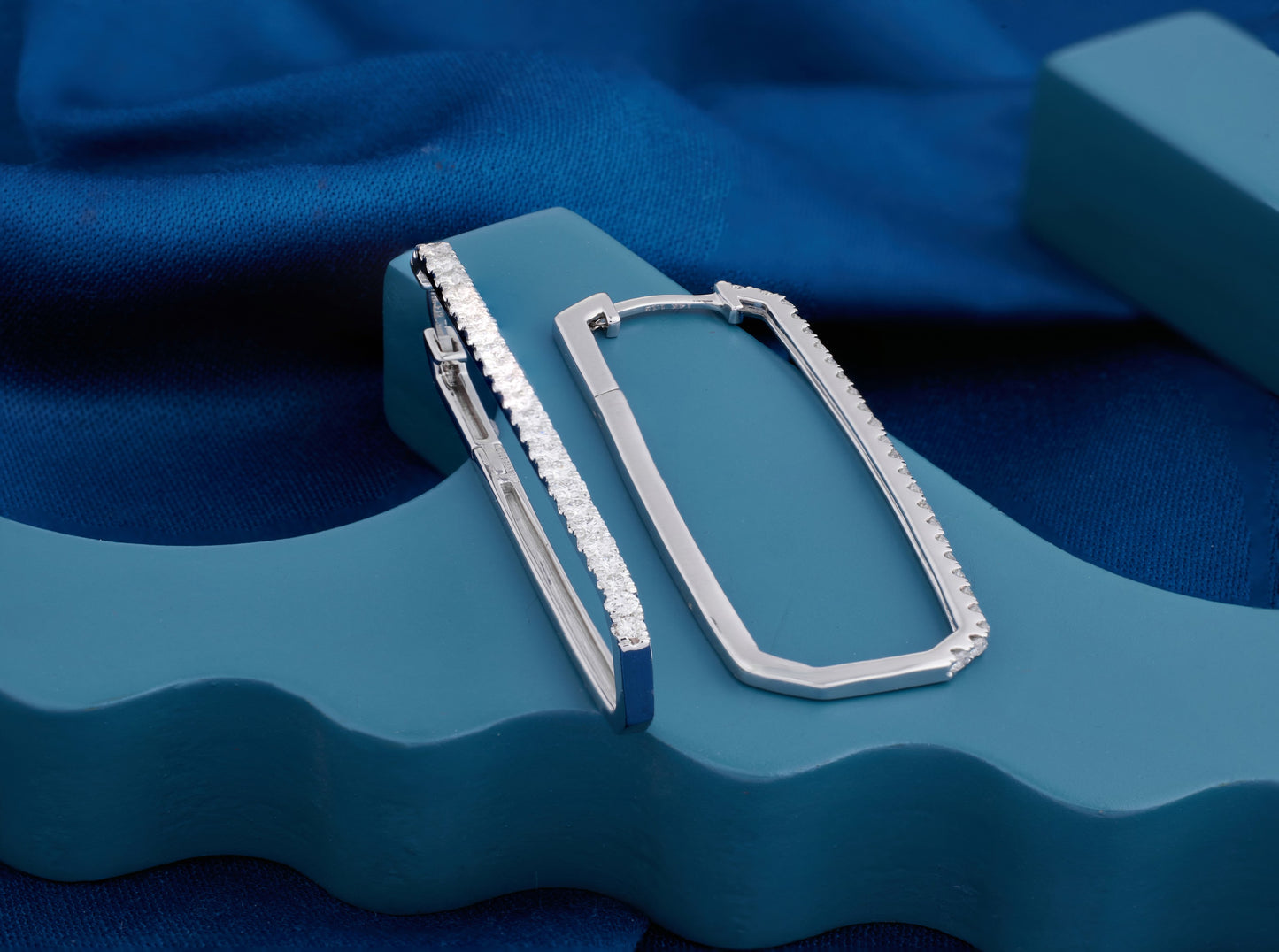 Prism Curve Hoops